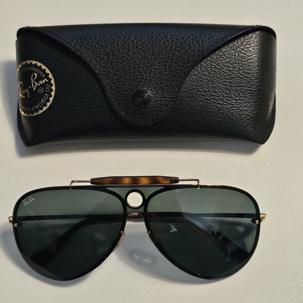 Ray-Ban Aviator Sunglasses
